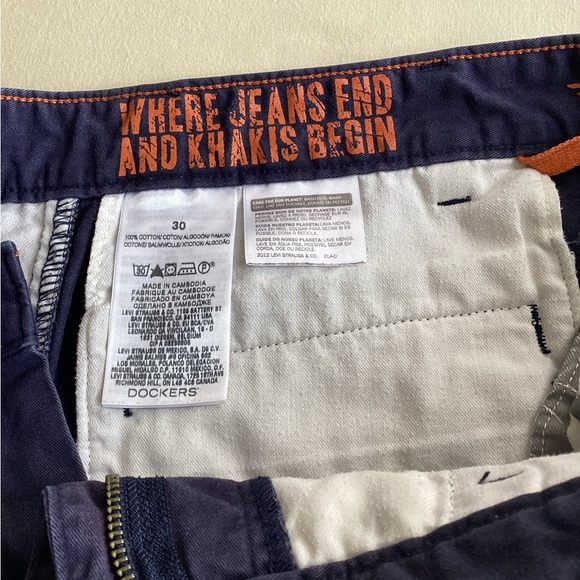 Young Mens Dockers Shorts - Picture 5 of 5